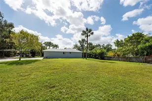 2449 SW 43rd Terrace, Fort Lauderdale, FL 33317 - Photo 1