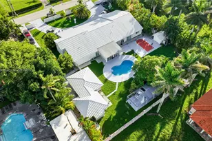 13921 SW 30th St, Miami, FL 33175 - Photo 5