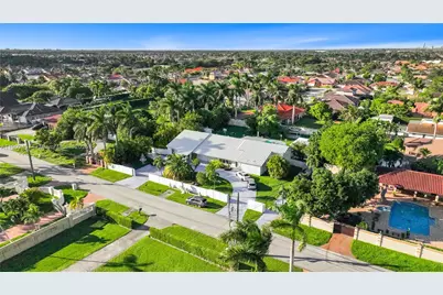 13921 SW 30th St, Miami, FL 33175 - Photo 3