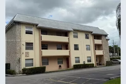 8951 SW 72nd St #315, Miami, FL 33173 - Photo 1