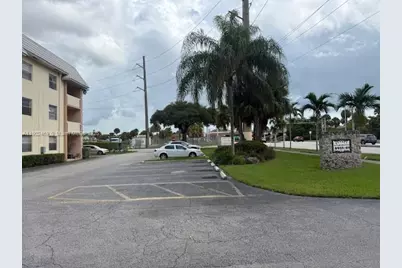 8951 SW 72nd St #315, Miami, FL 33173 - Photo 9