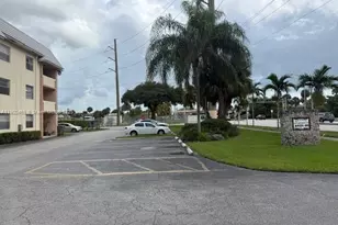 8951 SW 72nd St, Miami, FL 33173 - Photo 9