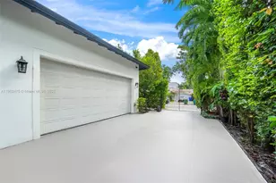 590 NE 59th St, Miami, FL 33137 - Photo 69