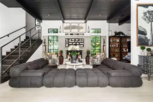 590 NE 59th St, Miami, FL 33137 - Photo 11