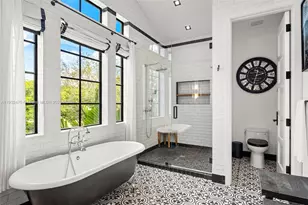 590 NE 59th St, Miami, FL 33137 - Photo 35