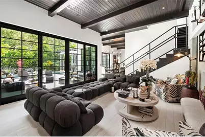 590 NE 59th St, Miami, FL 33137 - Photo 7