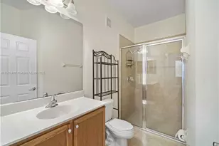 5866 Hampton Hills Blvd, Tamarac, FL 33321 - Photo 5