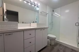 9102 W Bay Harbor Dr, Bay Harbor Islands, FL 33154 - Photo 25