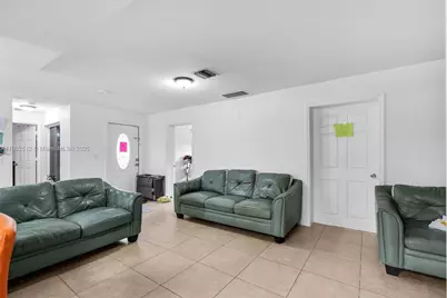 10590 SW 7th Ter, Sweetwater, FL 33174 - Photo 5