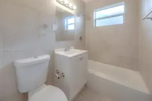 2781 NW 13th Ct, Fort Lauderdale, FL 33311 - Photo 9