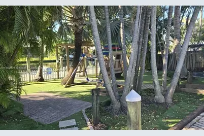 2622 Sheridan St #0, Hollywood, FL 33020 - Photo 9