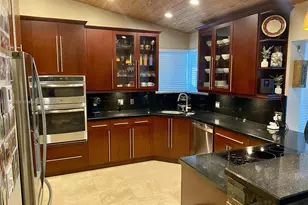 5935 SW 42nd St, Miami, FL 33155 - Photo 5