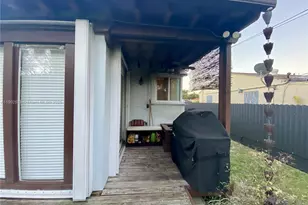 5935 SW 42nd St, Miami, FL 33155 - Photo 19