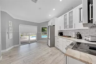 9841 SW 1st St, Plantation, FL 33324 - Photo 5