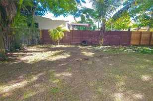 232 NE 160th St, Miami, FL 33162 - Photo 35