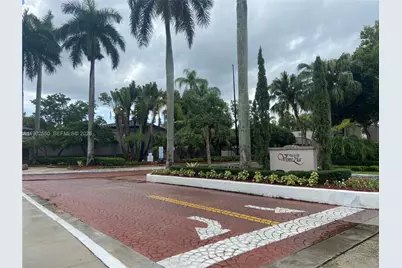 9849 Nob Hill Ln #9849, Sunrise, FL 33351 - Photo 3