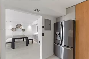 100 Bayview Dr, Sunny Isles Beach, FL 33160 - Photo 13