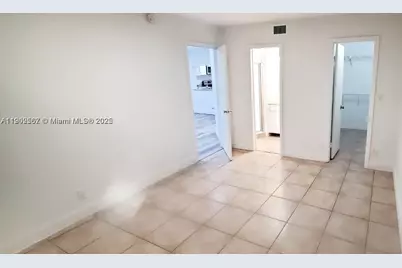 9000 NW 28th Dr #1-102, Coral Springs, FL 33065 - Photo 17