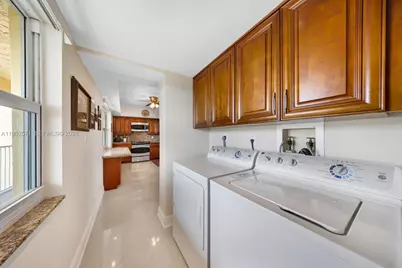 3095 N Course Dr #811, Pompano Beach, FL 33069 - Photo 5