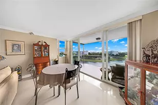 3095 N Course Dr, Pompano Beach, FL 33069 - Photo 13