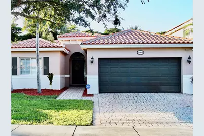 2048 NE 35th Ave, Homestead, FL 33033 - Photo 1