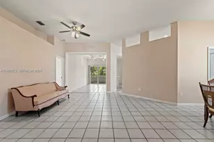 760 SE 23rd Ln, Homestead, FL 33033 - Photo 3