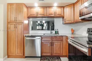 [Address not provided], Pembroke Pines, FL 33026 - Photo 7