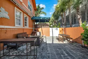 1033 NW 6th St, Miami, FL 33136 - Photo 29