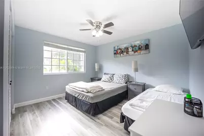 4000 Crystal Lake Dr #114, Deerfield Beach, FL 33064 - Photo 15