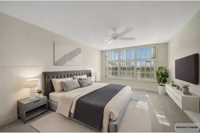 3980 Oaks Clubhouse Dr #409, Pompano Beach, FL 33069 - Photo 7