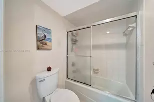 3980 Oaks Clubhouse Dr, Pompano Beach, FL 33069 - Photo 15