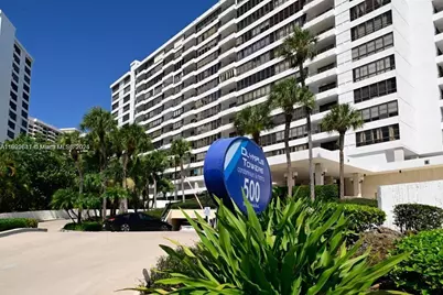 500 Three Islands Blvd #908, Hallandale Beach, FL 33009 - Photo 1