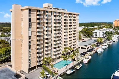 2350 NE 135th St #1401, North Miami, FL 33181 - Photo 17