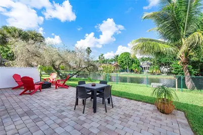 236 NW 118th Dr, Coral Springs, FL 33071 - Photo 23