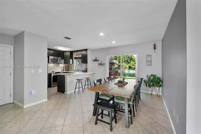 236 NW 118th Dr, Coral Springs, FL 33071 - Photo 17