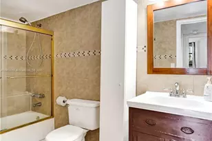 1000 Parkview Dr, Hallandale Beach, FL 33009 - Photo 19