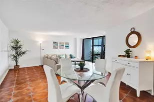 1000 Parkview Dr, Hallandale Beach, FL 33009 - Photo 9