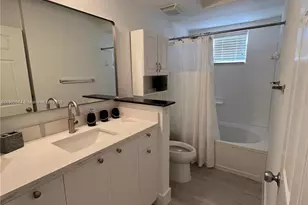 17100 N Bay Rd, Sunny Isles Beach, FL 33160 - Photo 11