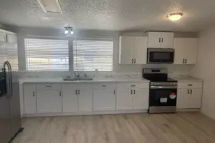 19800 SW 180th Ave, Miami, FL 33187 - Photo 5