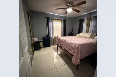 20730 NE Miami Ct, Miami Gardens, FL 33179 - Photo 9