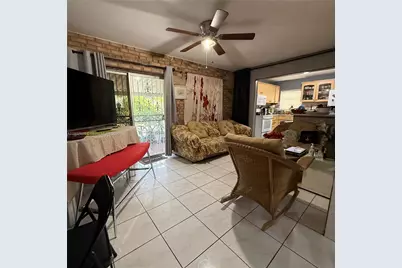 20730 NE Miami Ct, Miami Gardens, FL 33179 - Photo 5