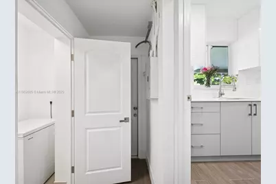 9371 Martinique Dr, Cutler Bay, FL 33189 - Photo 27