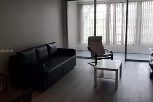 8331 Sands Point Blvd, Tamarac, FL 33321 - Photo 9