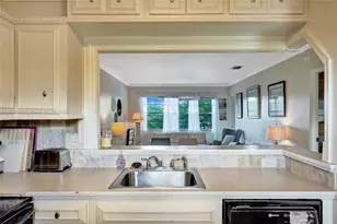 5103 NW 35th St, Lauderdale Lakes, FL 33319 - Photo 13