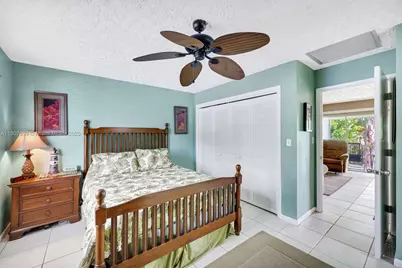 15 Bob O Link Ct #!5B, Naples, FL 34105 - Photo 5