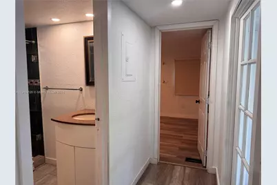 5331 SW 35th St, Davie, FL 33314 - Photo 5