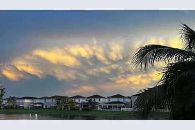 11270 NW 47th Ln, Doral, FL 33178 - Photo 15