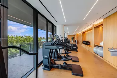 8701 Collins Ave #904, Miami Beach, FL 33154 - Photo 49