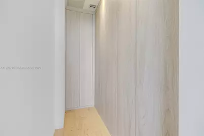 8701 Collins Ave #904, Miami Beach, FL 33154 - Photo 25