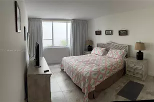 5005 Collins Ave, Miami Beach, FL 33140 - Photo 7
